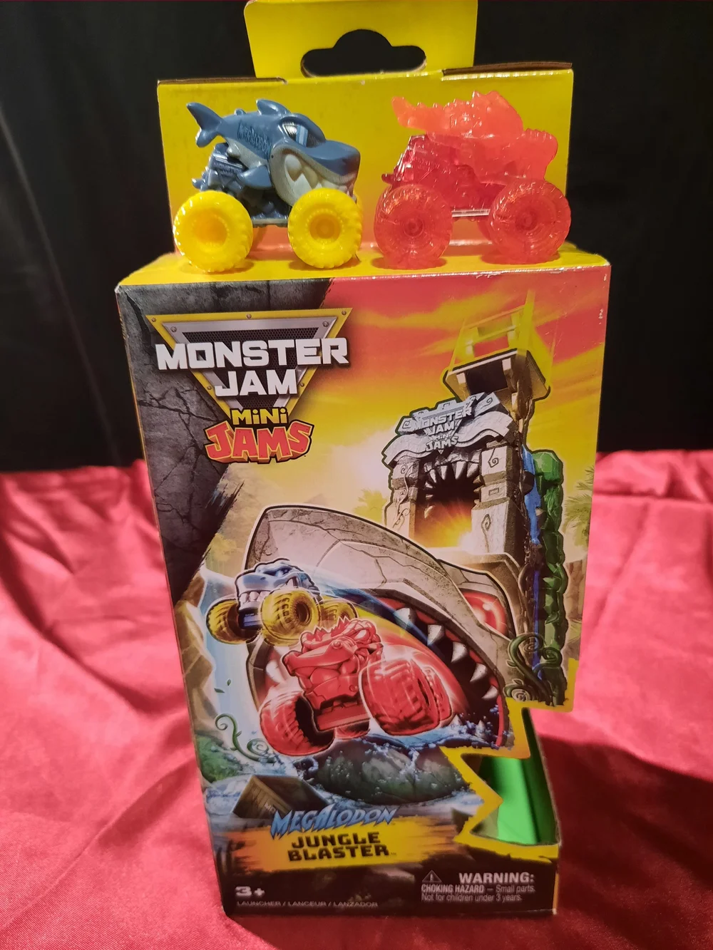 Monster JAM Mini Jams Megalodon Jungle Blaster Racetrack And Cars
